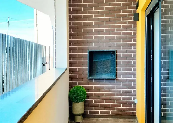 By The Sea Apartment *